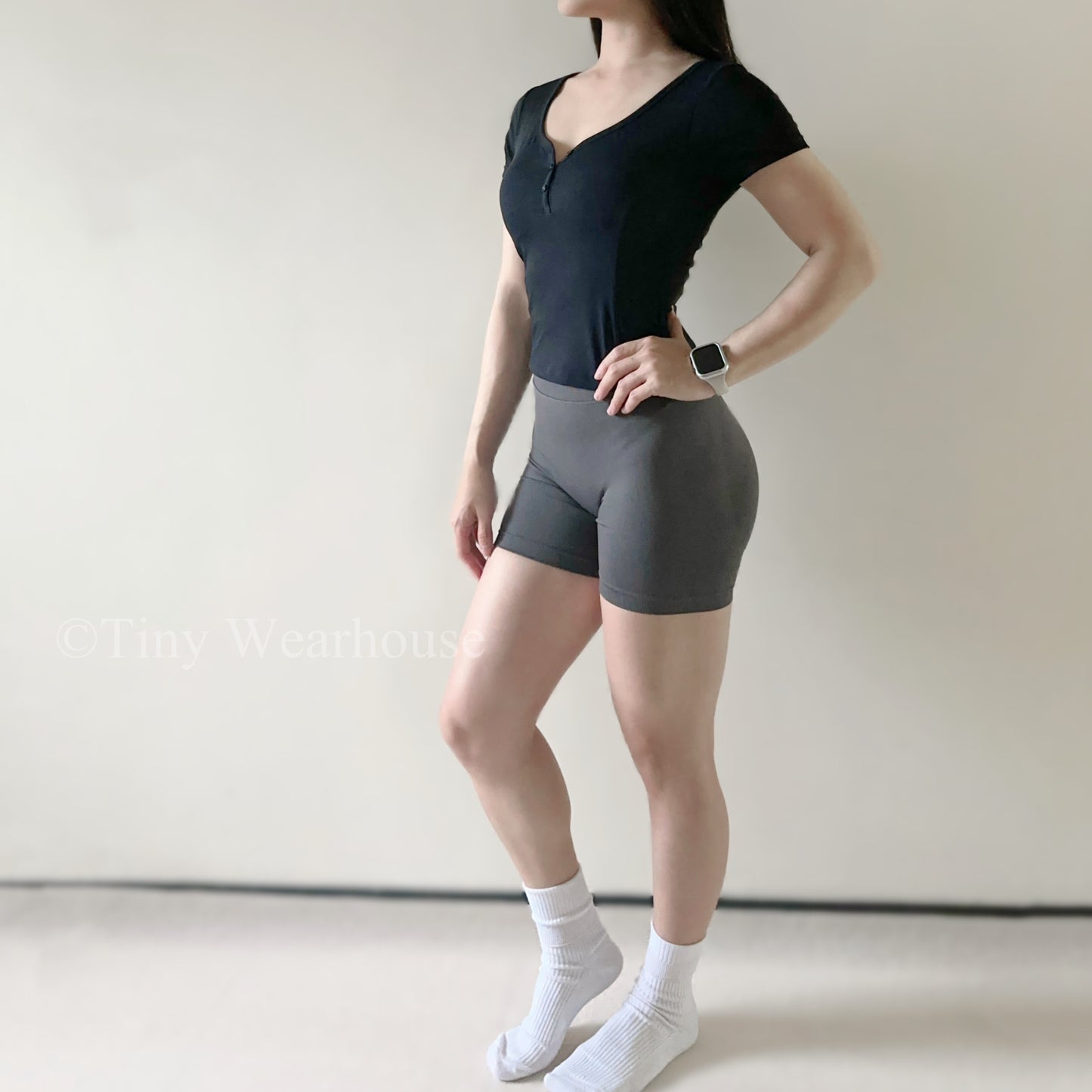 帶胸墊前排扣短袖運動上衣(2色)